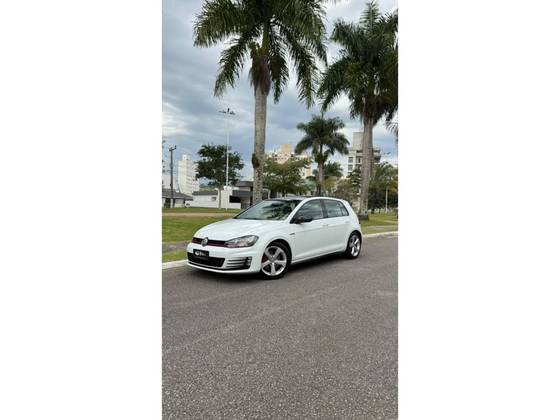VOLKSWAGEN GOLF 2.0 TSI GTI 16V TURBO GASOLINA 4P AUTOMÁTICO VOLKSWAGEN GOLF 2.0 TSI GTI 16V TURBO GASOLINA 4P AUTOMÁTICO